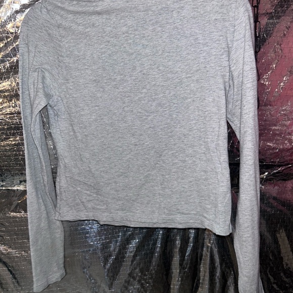 American Eagle Cows Long Sleeve Crop Top - Picture 2 of 4